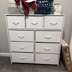 9 Drawer Dresser