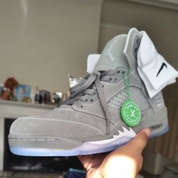 Jordan 5 Wolf Greys