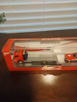 LIMITED EDITION M2 COCA-COLA TRUCK HAULER 1970 FORD C-950 TW15 $ 25 DOLLARS