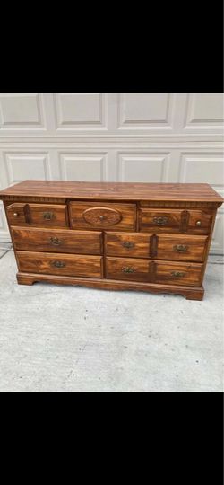 Dresser, solid wood
