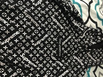 Louis Vuitton And Supreme Hoodie ( Size : Small )