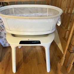 4moms baby bassinet mamaroo