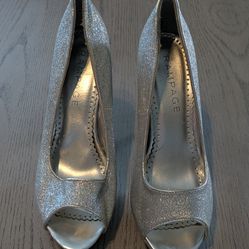Women's Rampage Silver Pumps Size 8 1/2