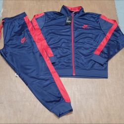 Nike Activewear Sweatsuit 