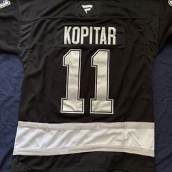 Los Angeles Kings Kopitar #11 Brand New Hockey Jersey.