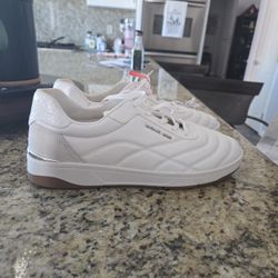 Womens Size 11 Michael Kors Sneaker