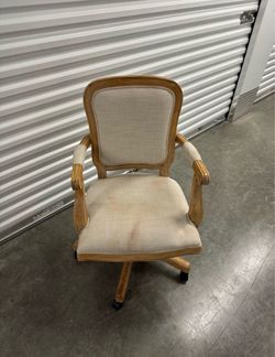 Desk chair