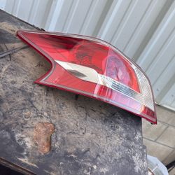 Nissan Altima Tail Light 