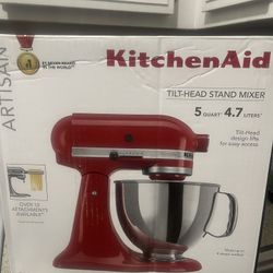 (NEW)) Artisan Kitchen Aid  5 Qt 4.7 Liters