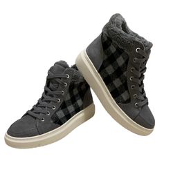Marc Fisher Women’s Fellow Sneakers Size 7.5