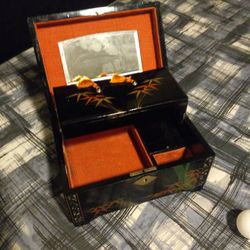Vintage Japanese Music Box. 