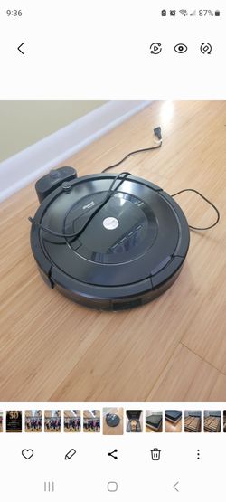 iRobot Roomba Robot Vacuum with Charger