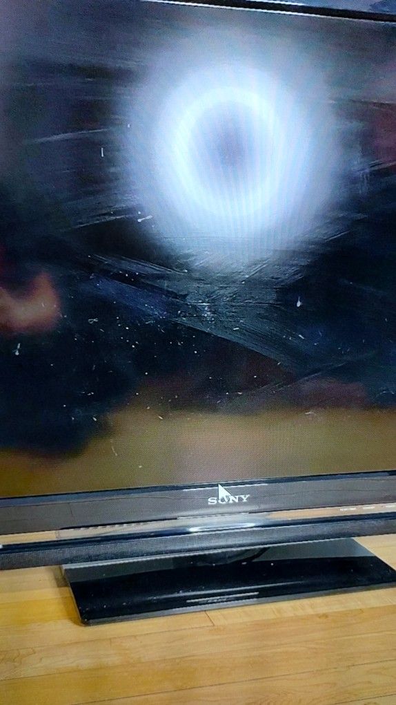 Sony Flat Screen TV With Remote Bravo $30
