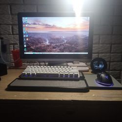 Monitor, Keyboard And Mouse 
