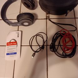 Logo Wireless  Headphones  W Case