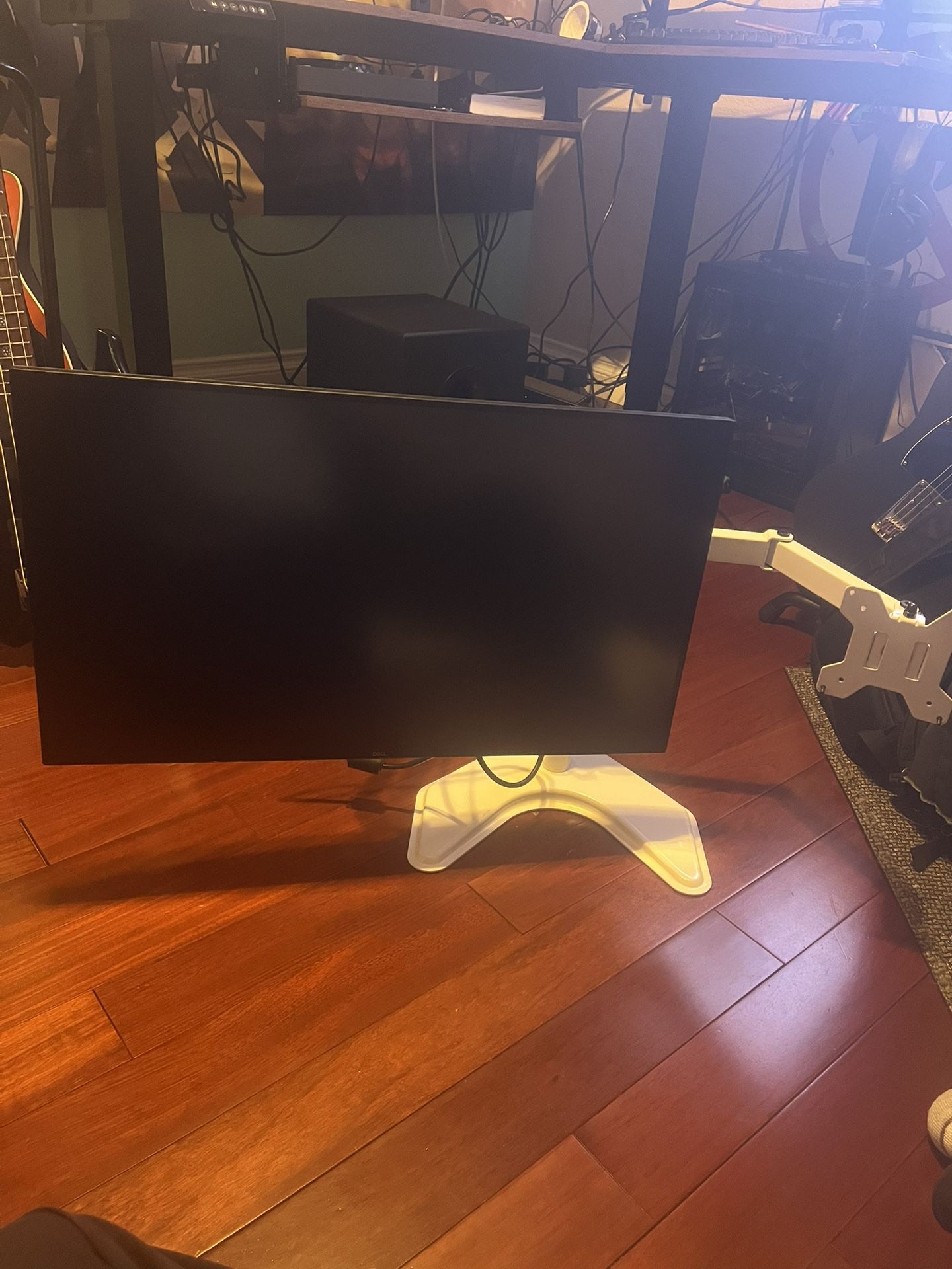 Dell Desktop 4K Monitor With Dual Display Stand