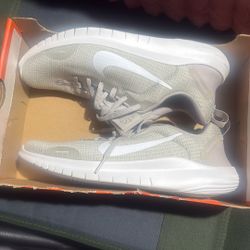 Nike W Flex Experience Rn 12