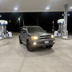 2005 Toyota Sequoia Limited