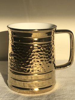 Luxe Habitat Gold Metallic Ceramic Coffee Mug.