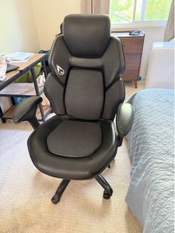 Gaming chair