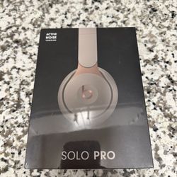 Beats Solo Pro