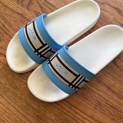 burberry slide gucci 