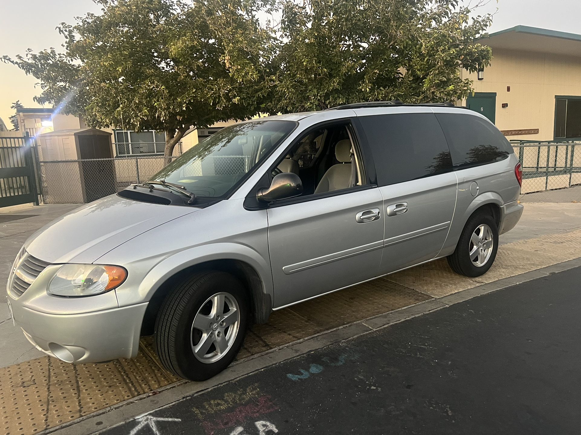 2006 Dodge Caravan