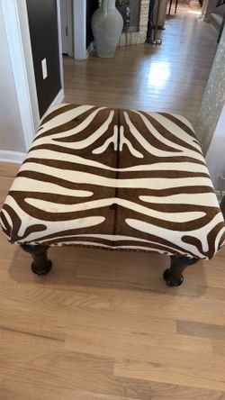 Real Hair Zebra Hide Ottoman Bench Nailhead Trim Black Legs 34x18