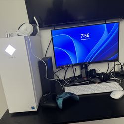 Omen Pc & AOC curved 24’ monitor 
