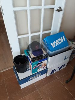 Over 10,000 trading cards (mostly baseball, football, golf, basketball