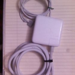 Apple 60 Watt MAGSAFE 2  POWER ADAPTER 
