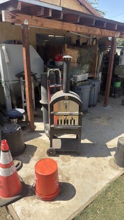 Pizza oven wood fire