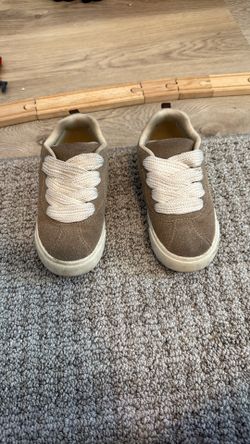 Toddler shoes
