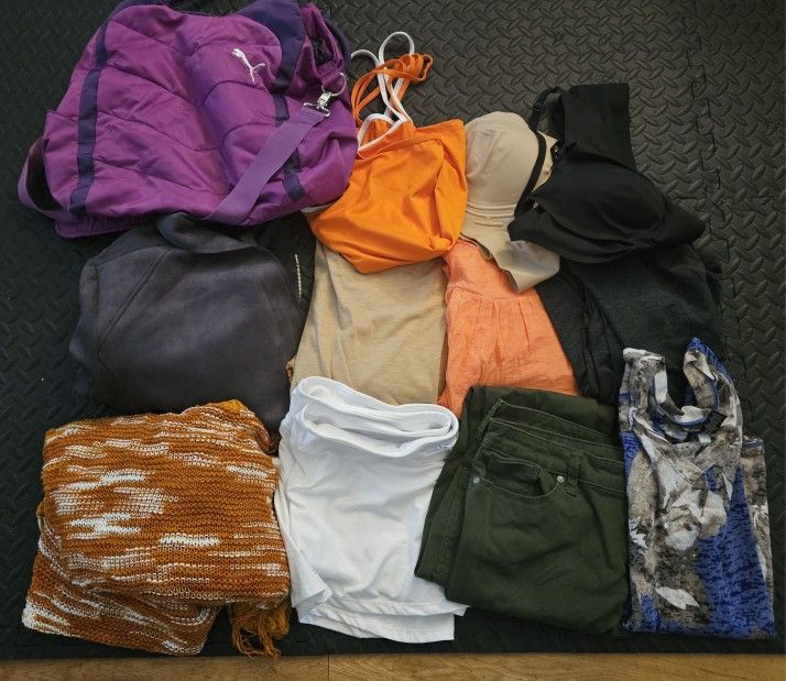 Lot Size XL Extra Large Women's Clothes