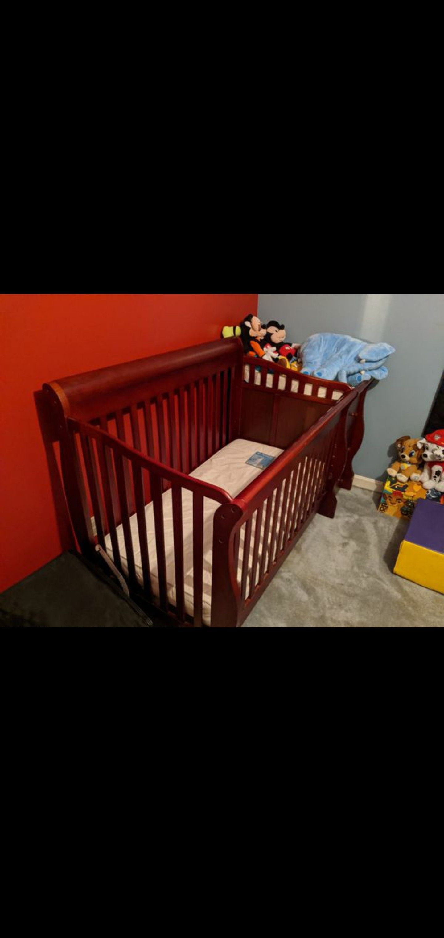 Baby crib/changing table Need gone ASAP