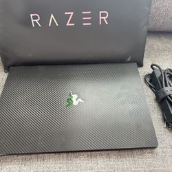 Razer Blade 17 (2022) Gaming Laptop