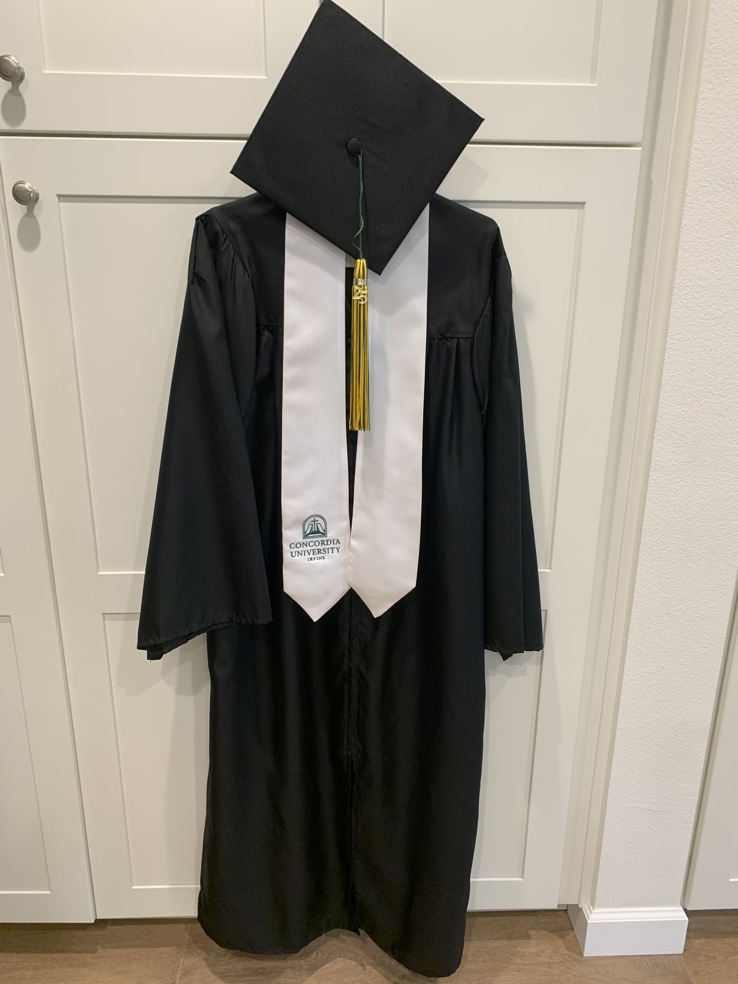 Graduation Cap and Gown (5’10-6’) from Concordia University 