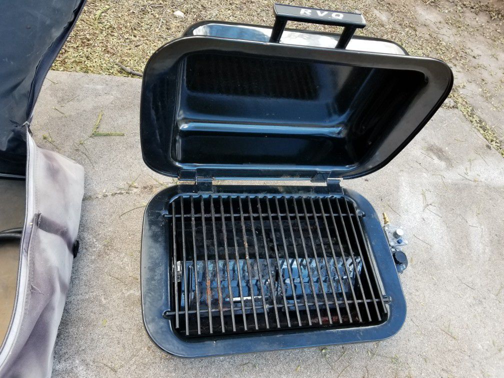 RV outdoor gas grill