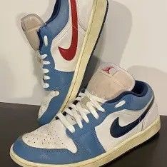 Jordan 1 Low SE
Armory Navy