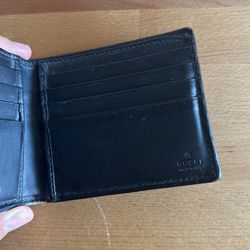 Gucci Passport Wallet for Sale in Richmond, VA - OfferUp