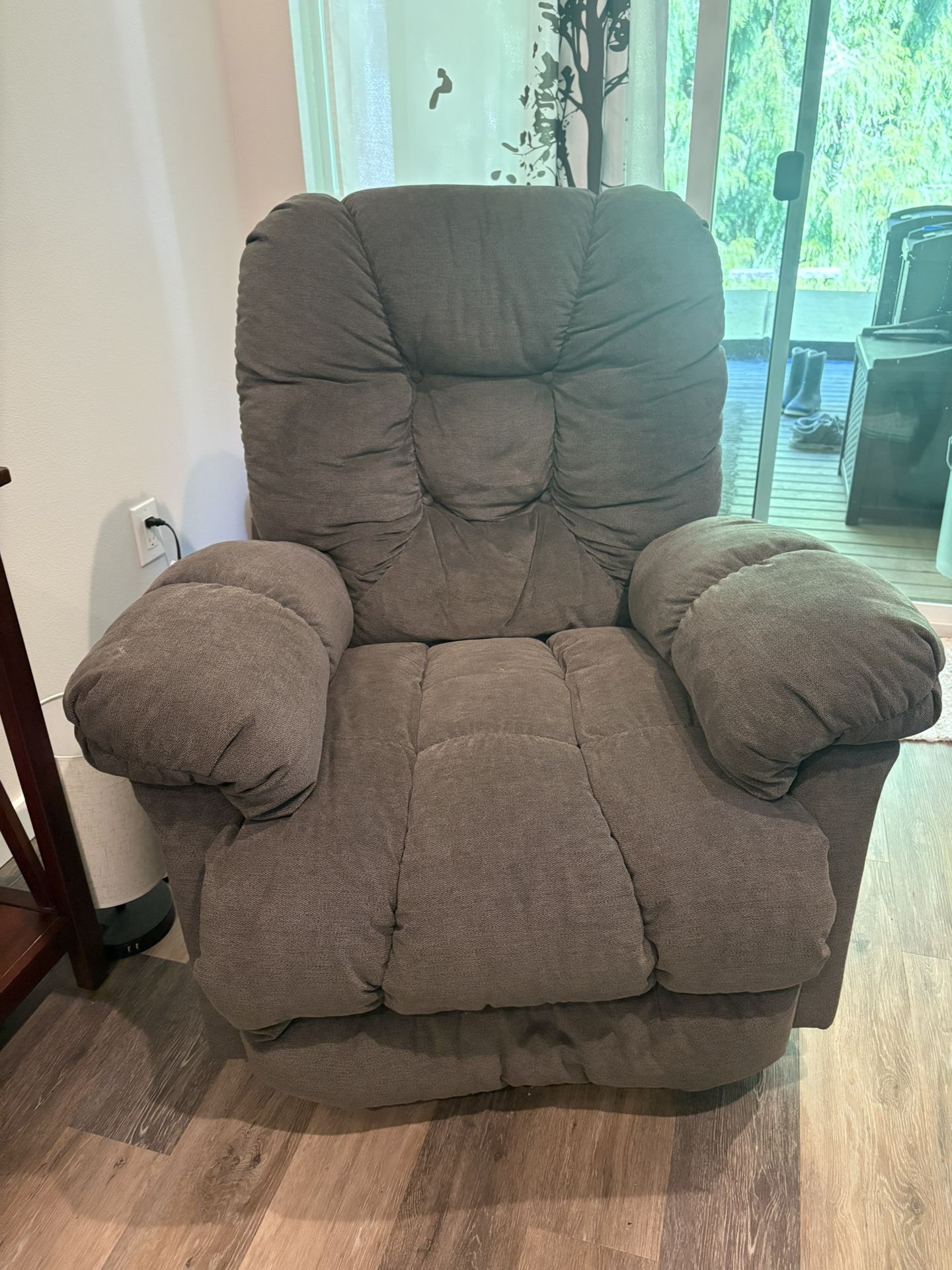 Recliner Like New