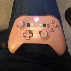 RARE Minecraft Pink Pig Edition Xbox Controller 