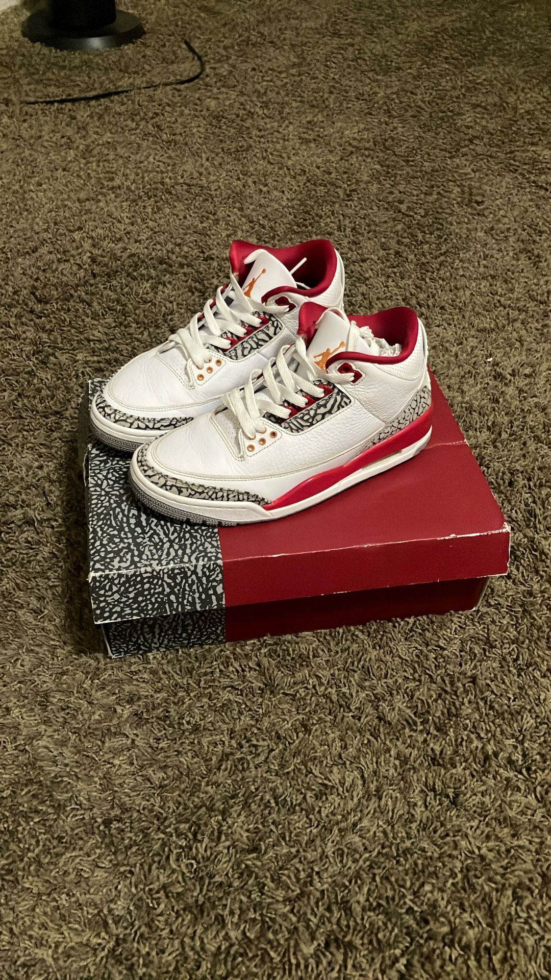 Jordan 3 Cardinal Red