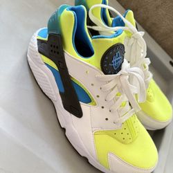 Men Nike huaraches