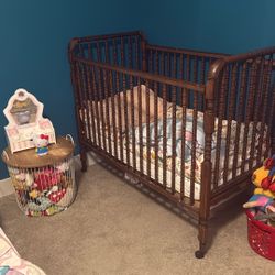 Vintage Crib 