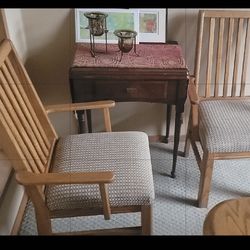 Six solid oak chairs for dining or kitchen room