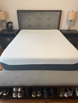 Queen Bedroom Set