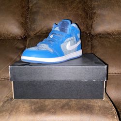 brand new Jordan 1s blue and white