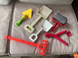 Large lot of outdoor toys, beach toys, sand toys