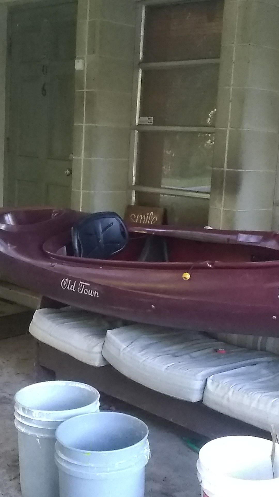 10 ft Old Town Vapor kayak